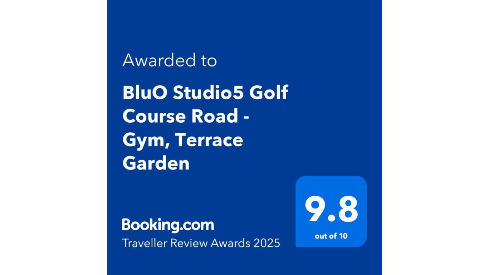 Bluo Studio5 Golf Course Road - Gym, Terrace Garden Gurgáon Kültér fotó